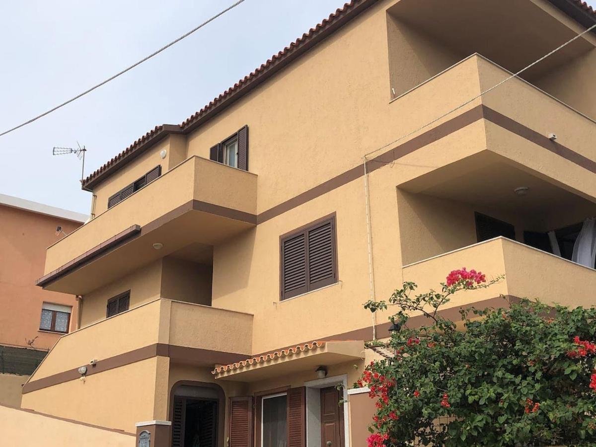 Residenza M.E.M. La Maddalena Apartment La Maddalena  Exterior photo